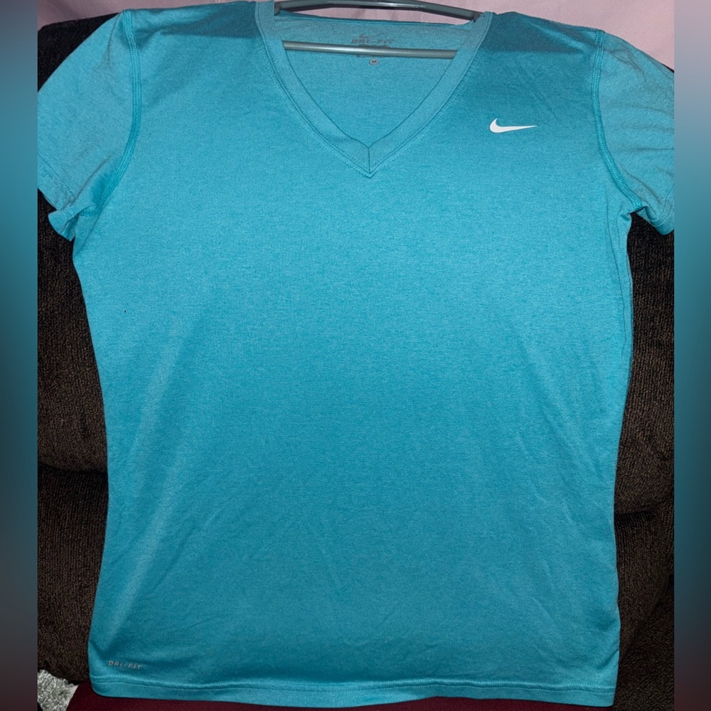 Very nice NWOT Nike V-neck shirt